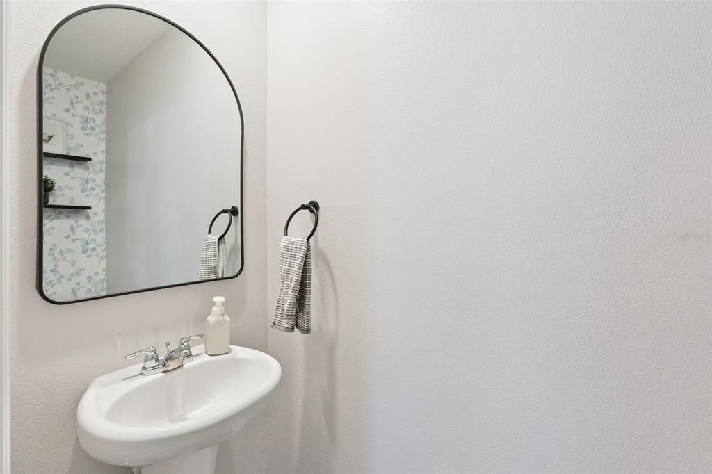 For Sale: $450,000 (4 beds, 2 baths, 2308 Square Feet)