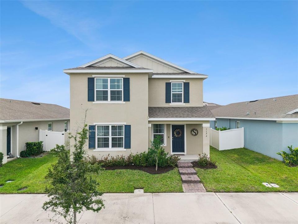 For Sale: $450,000 (4 beds, 2 baths, 2308 Square Feet)