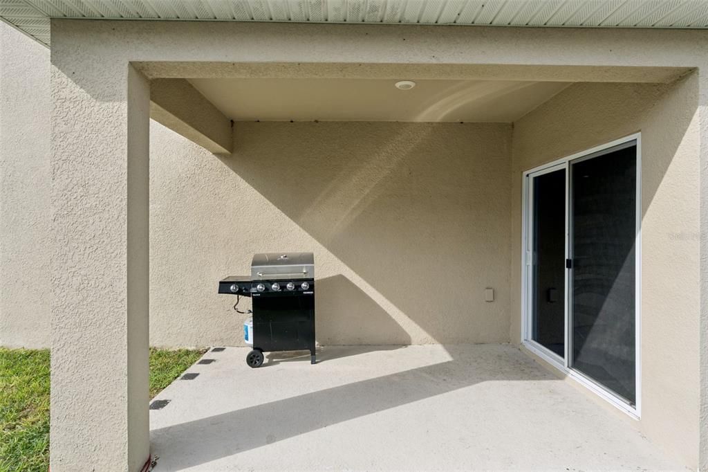 For Sale: $450,000 (4 beds, 2 baths, 2308 Square Feet)