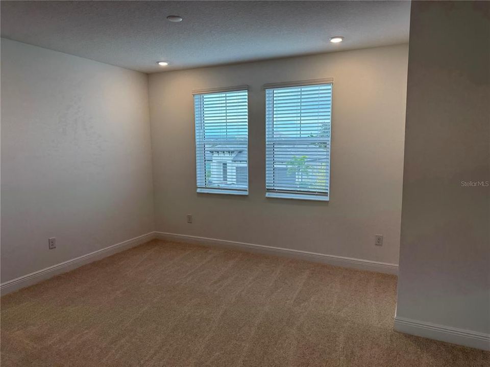 For Sale: $649,999 (4 beds, 2 baths, 2851 Square Feet)