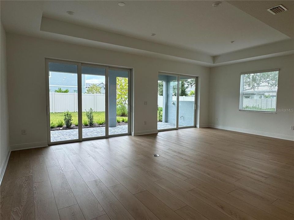 For Sale: $649,999 (4 beds, 2 baths, 2851 Square Feet)