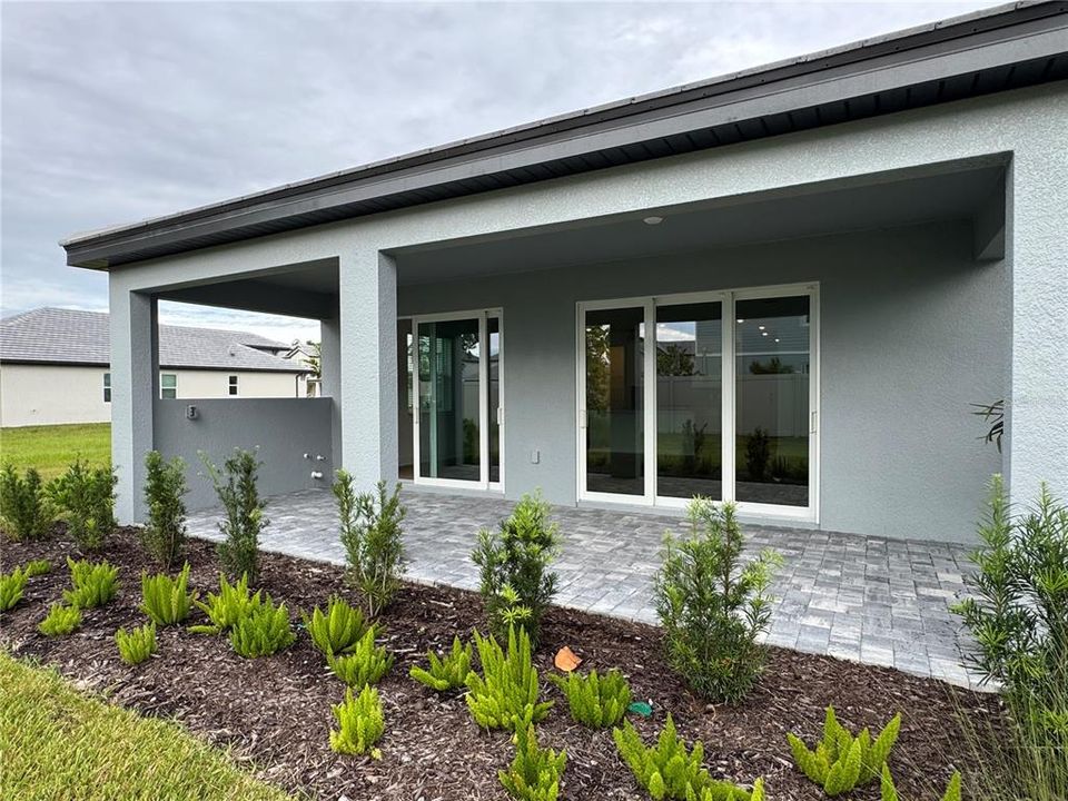 For Sale: $649,999 (4 beds, 2 baths, 2851 Square Feet)