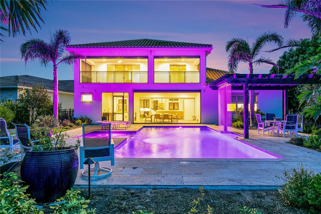 En Venta: $2,199,000 (4 camas, 5 baños, 4453 Pies cuadrados)