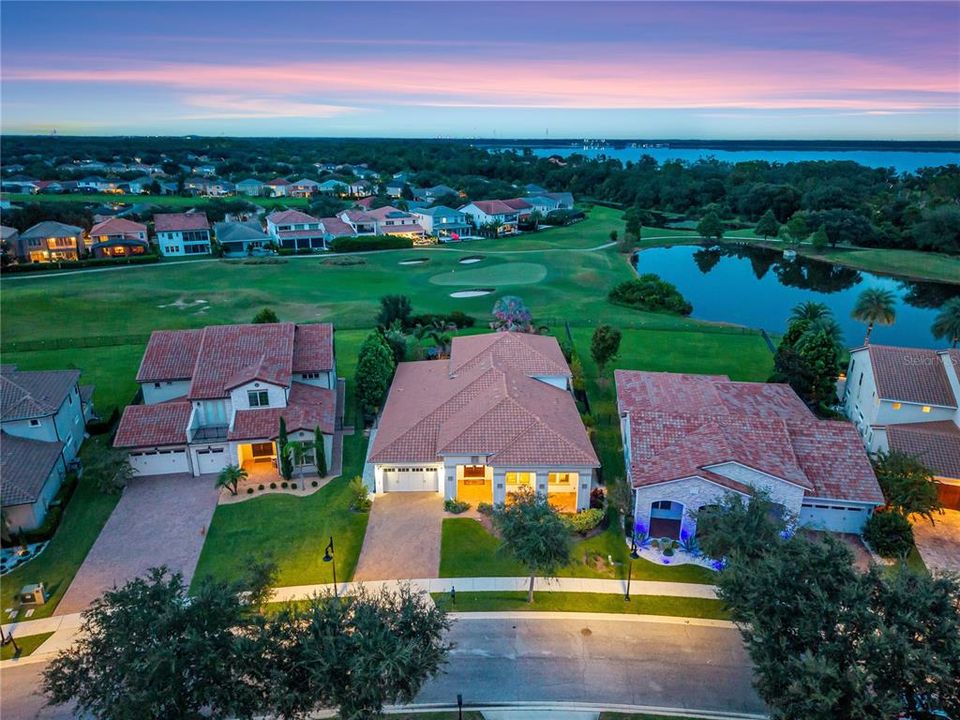 En Venta: $2,199,000 (4 camas, 5 baños, 4453 Pies cuadrados)
