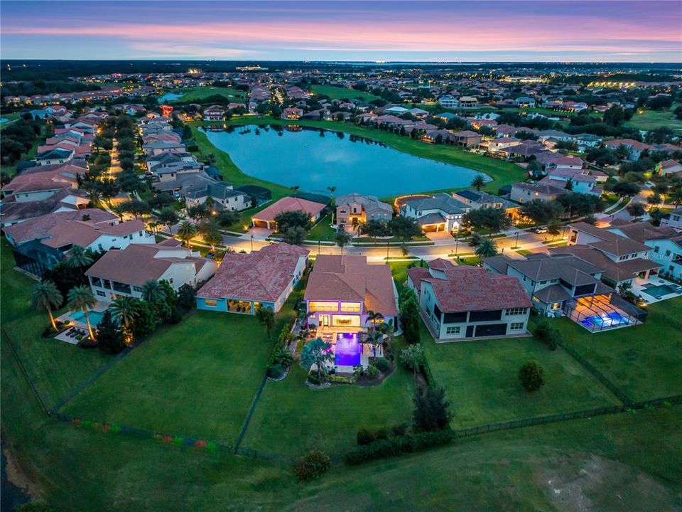En Venta: $2,199,000 (4 camas, 5 baños, 4453 Pies cuadrados)