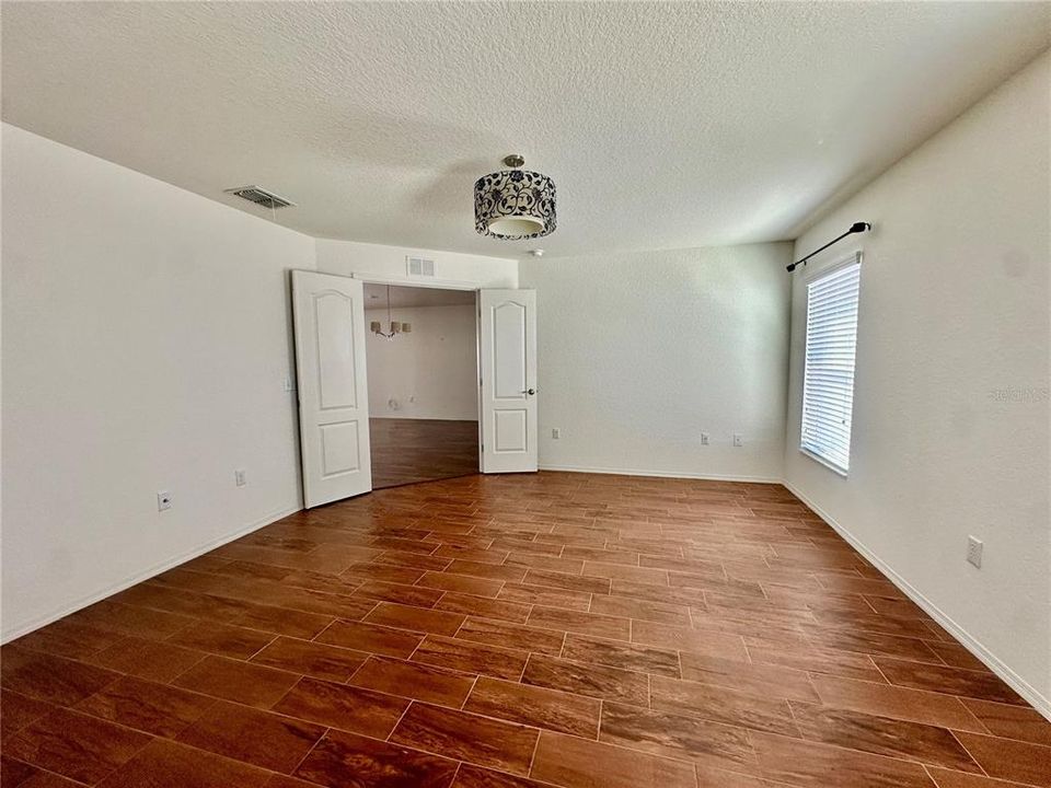 En Renta: $1,900 (3 camas, 2 baños, 1716 Pies cuadrados)