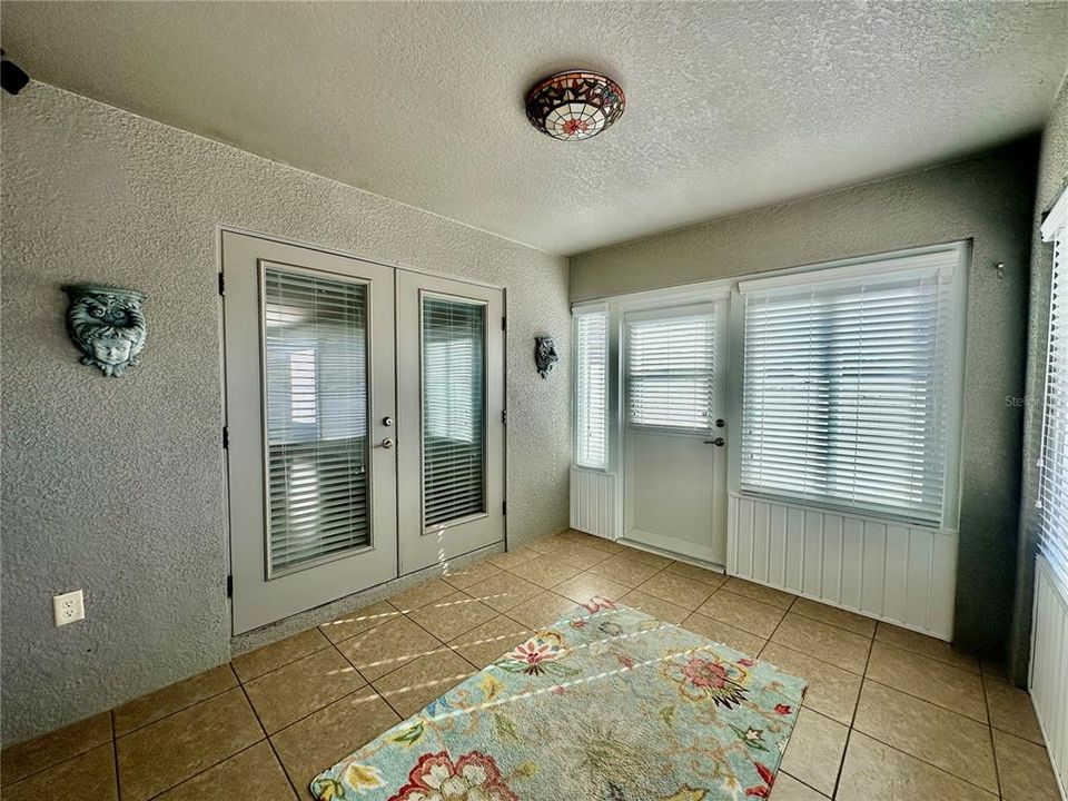 En Renta: $1,900 (3 camas, 2 baños, 1716 Pies cuadrados)