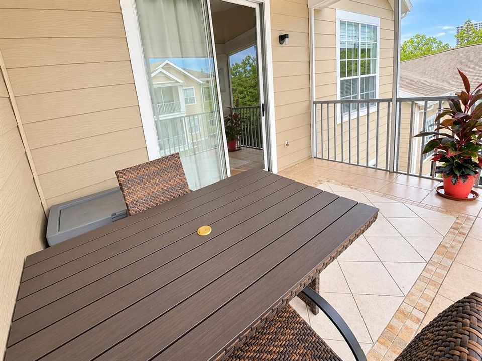 En Venta: $224,999 (2 camas, 2 baños, 886 Pies cuadrados)