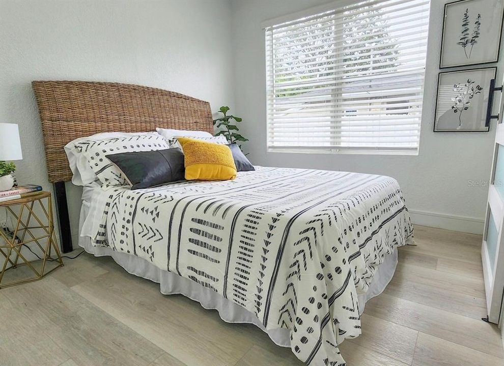 For Sale: $489,900 (3 beds, 2 baths, 1200 Square Feet)