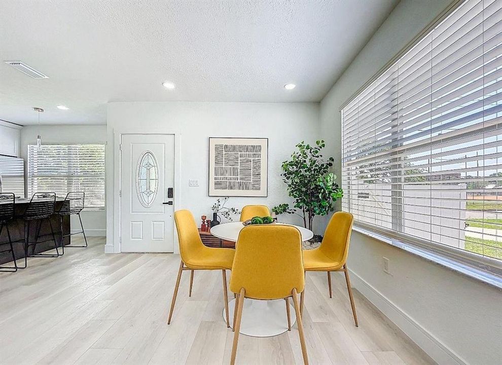 For Sale: $489,900 (3 beds, 2 baths, 1200 Square Feet)
