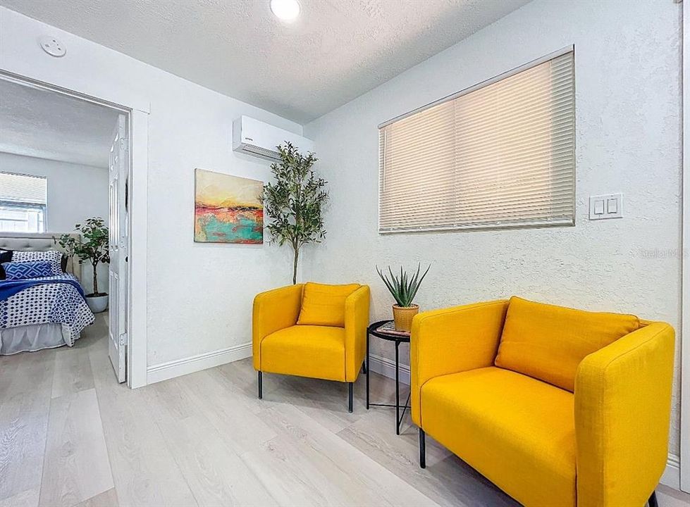 For Sale: $489,900 (3 beds, 2 baths, 1200 Square Feet)