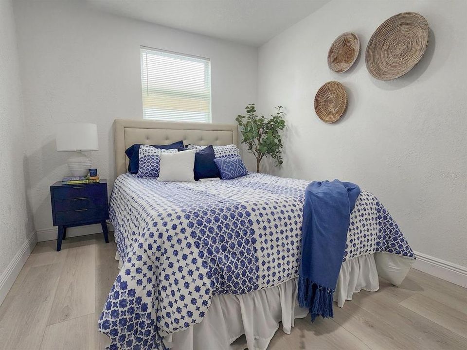 For Sale: $489,900 (3 beds, 2 baths, 1200 Square Feet)