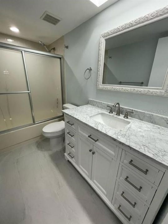 For Rent: $2,150 (2 beds, 2 baths, 1030 Square Feet)