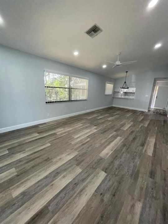 For Rent: $2,150 (2 beds, 2 baths, 1030 Square Feet)