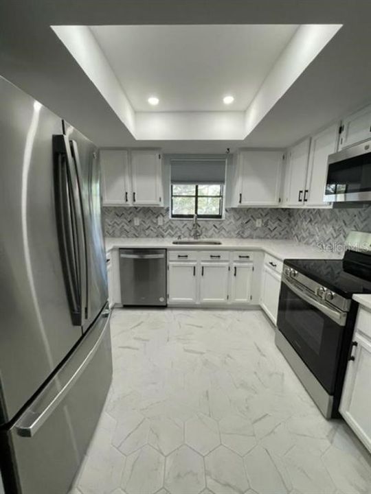 For Rent: $2,150 (2 beds, 2 baths, 1030 Square Feet)