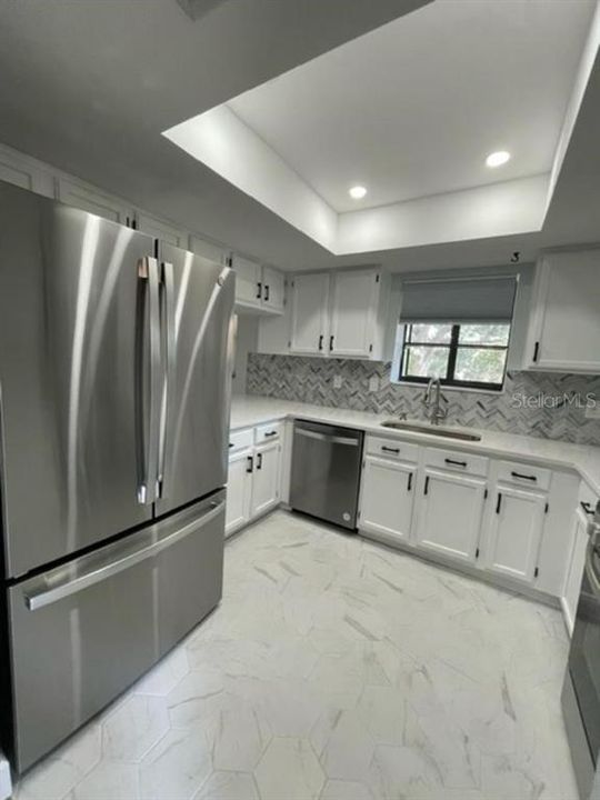 For Rent: $2,150 (2 beds, 2 baths, 1030 Square Feet)