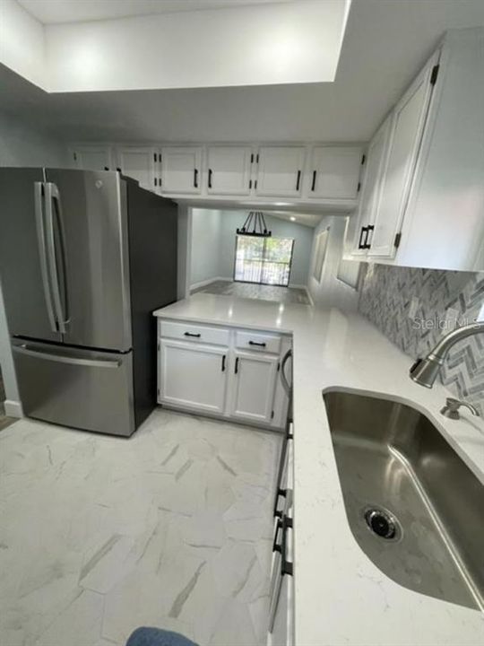 For Rent: $2,150 (2 beds, 2 baths, 1030 Square Feet)
