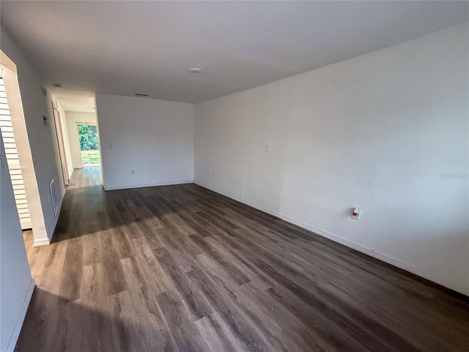 For Rent: $1,850 (2 beds, 2 baths, 1027 Square Feet)