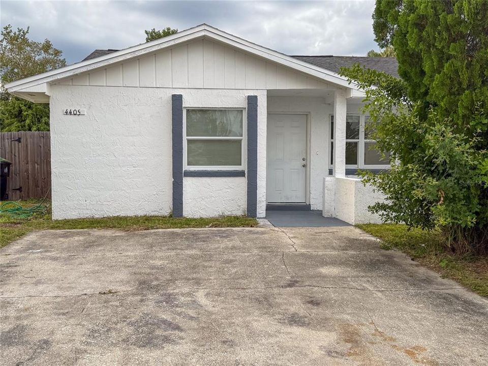 For Rent: $1,850 (2 beds, 2 baths, 1027 Square Feet)
