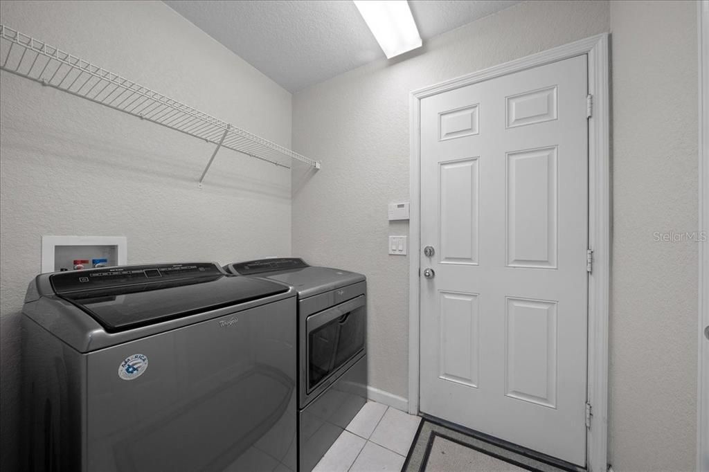 En Venta: $269,000 (3 camas, 2 baños, 1714 Pies cuadrados)