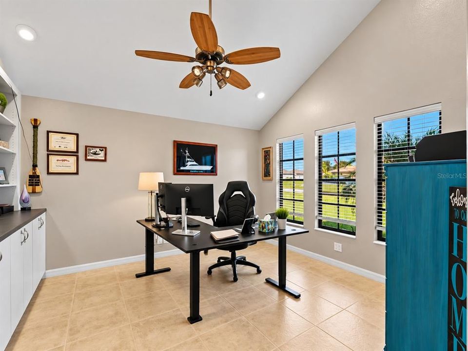 For Sale: $539,900 (3 beds, 2 baths, 2636 Square Feet)