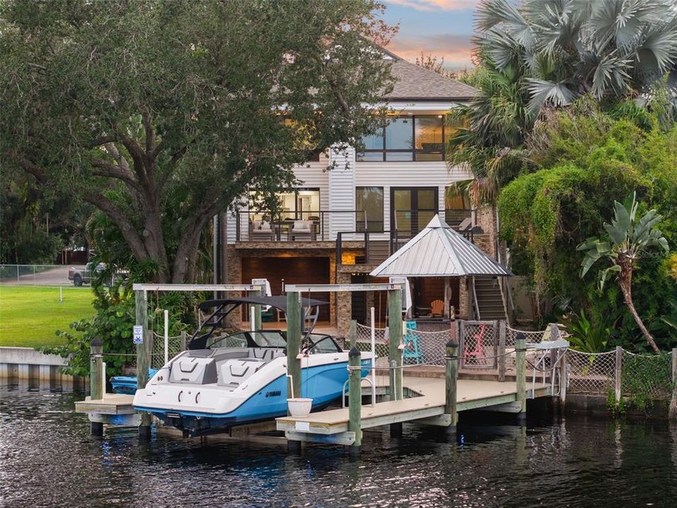 En Venta: $1,500,000 (3 camas, 3 baños, 3225 Pies cuadrados)