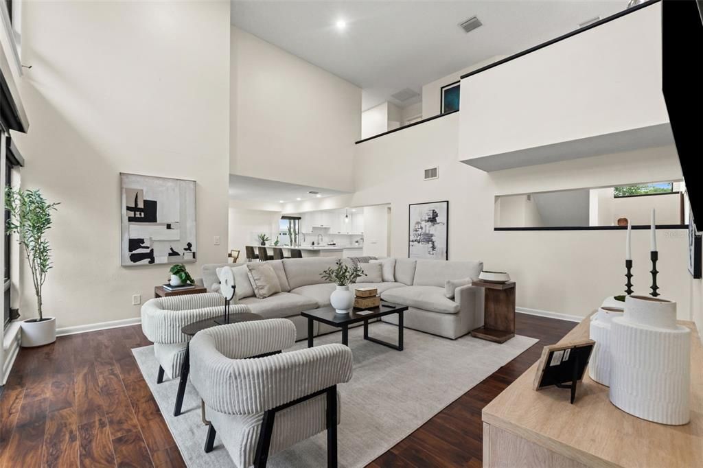 En Venta: $1,500,000 (3 camas, 3 baños, 3225 Pies cuadrados)