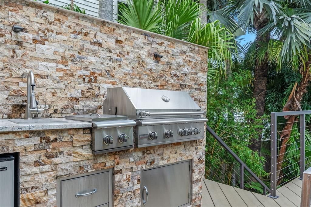 En Venta: $1,500,000 (3 camas, 3 baños, 3225 Pies cuadrados)