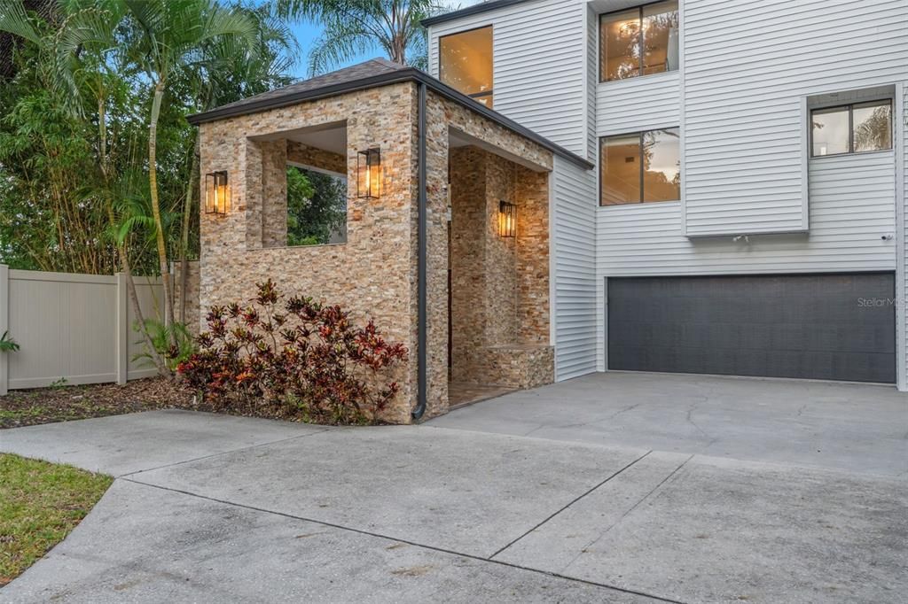 En Venta: $1,500,000 (3 camas, 3 baños, 3225 Pies cuadrados)