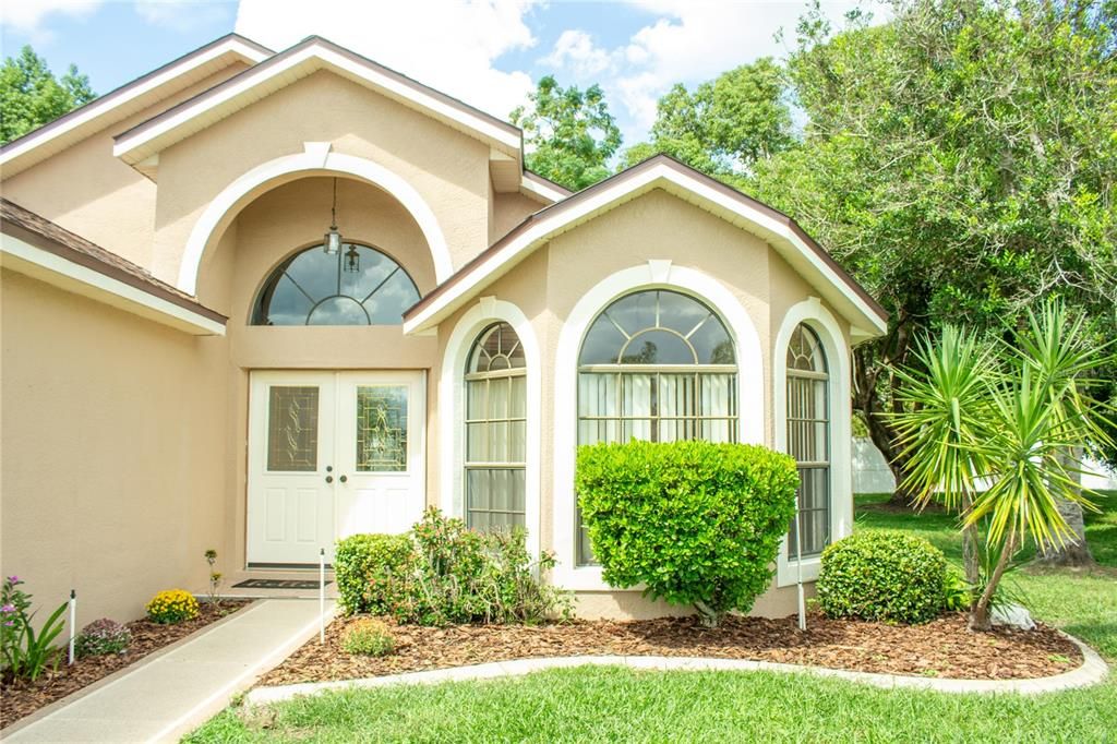 En Venta: $319,000 (2 camas, 2 baños, 1840 Pies cuadrados)