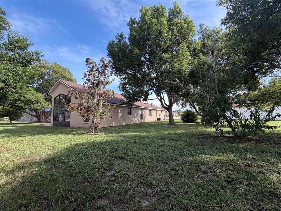 En Venta: $319,000 (2 camas, 2 baños, 1840 Pies cuadrados)