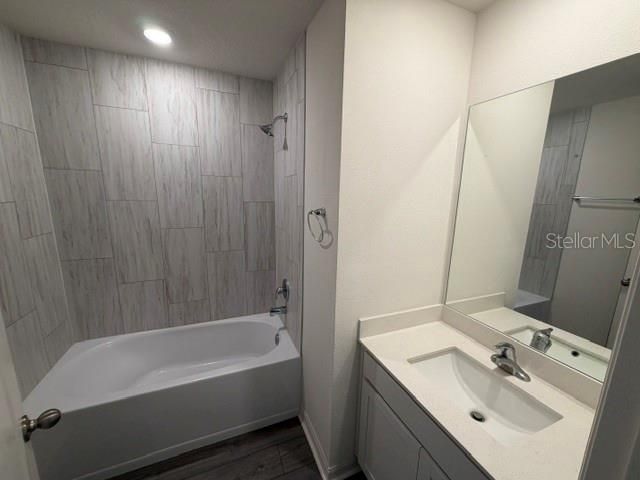 For Sale: $275,000 (3 beds, 2 baths, 1404 Square Feet)
