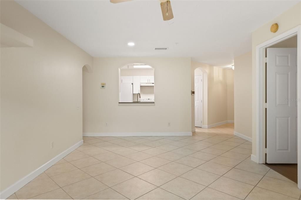For Sale: $205,000 (3 beds, 2 baths, 1364 Square Feet)