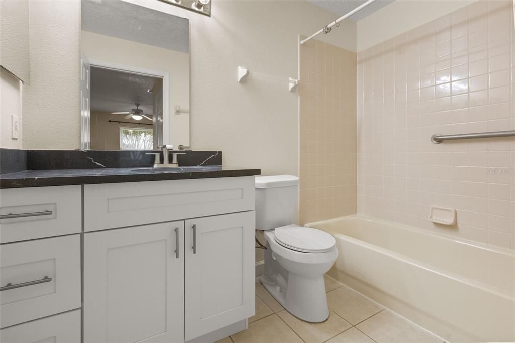 For Sale: $205,000 (3 beds, 2 baths, 1364 Square Feet)
