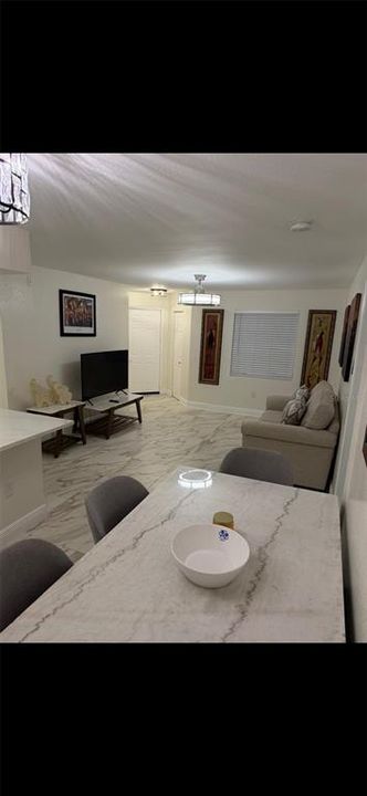 For Rent: $1,700 (2 beds, 2 baths, 938 Square Feet)