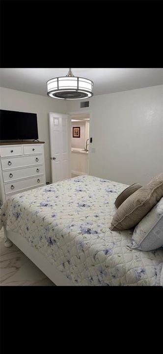 For Rent: $1,700 (2 beds, 2 baths, 938 Square Feet)