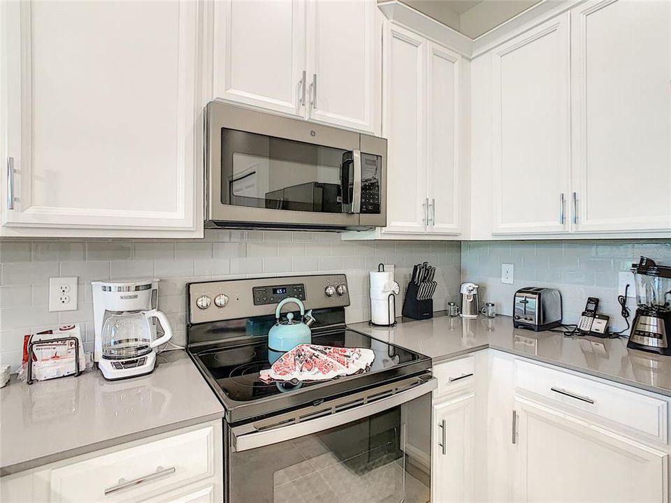 En Venta: $299,000 (2 camas, 2 baños, 1388 Pies cuadrados)
