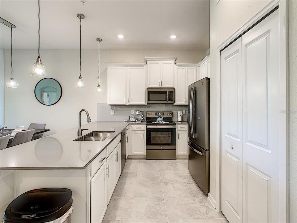 En Venta: $299,000 (2 camas, 2 baños, 1388 Pies cuadrados)