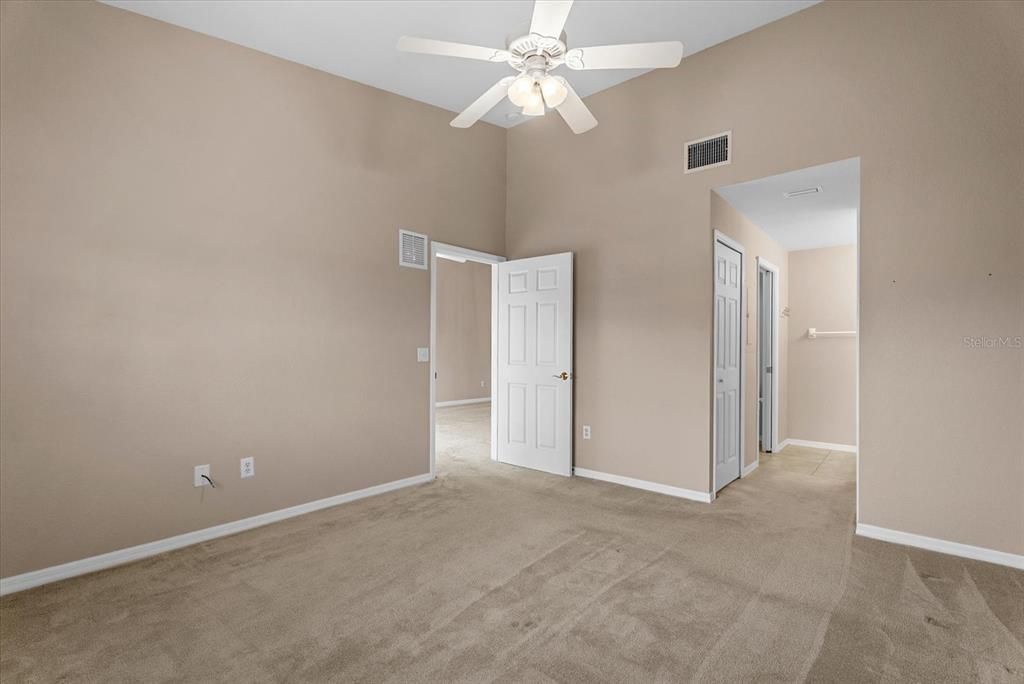 For Sale: $237,500 (2 beds, 2 baths, 1168 Square Feet)