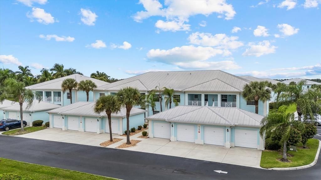 For Sale: $237,500 (2 beds, 2 baths, 1168 Square Feet)