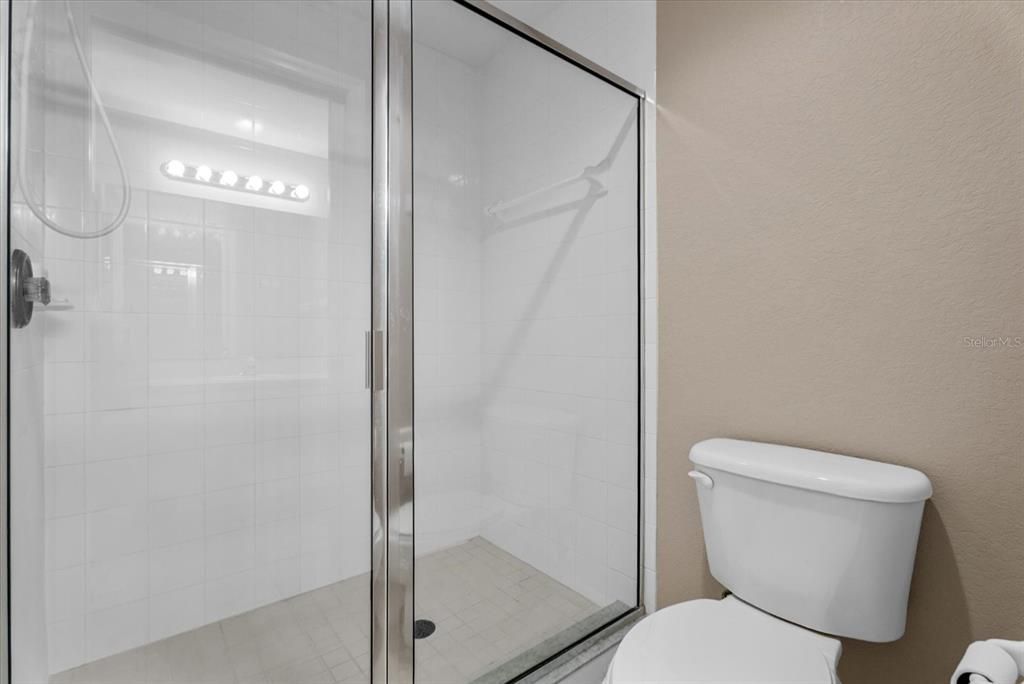For Sale: $237,500 (2 beds, 2 baths, 1168 Square Feet)