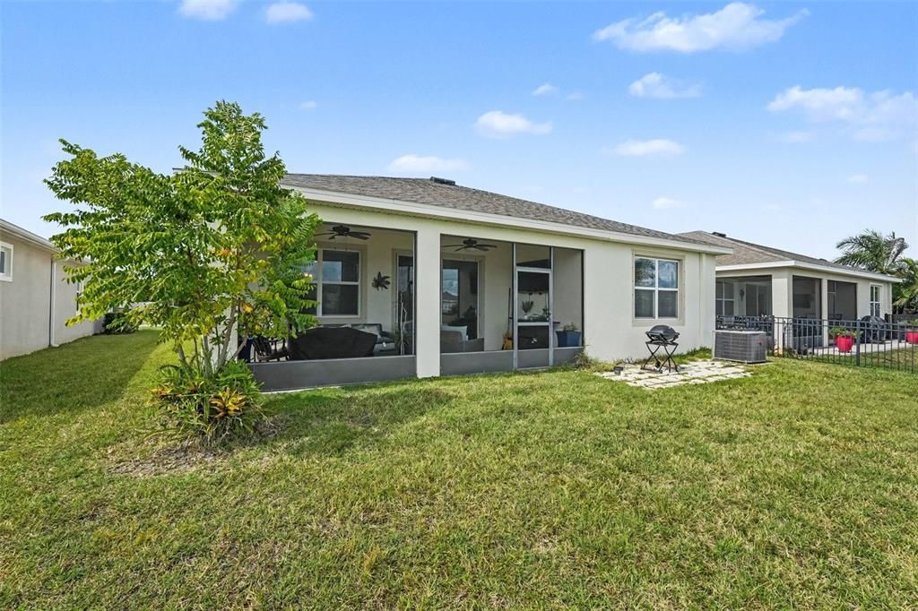 For Sale: $350,000 (4 beds, 2 baths, 2046 Square Feet)