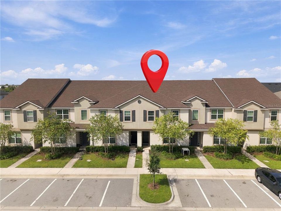 For Sale: $455,000 (5 beds, 4 baths, 2294 Square Feet)