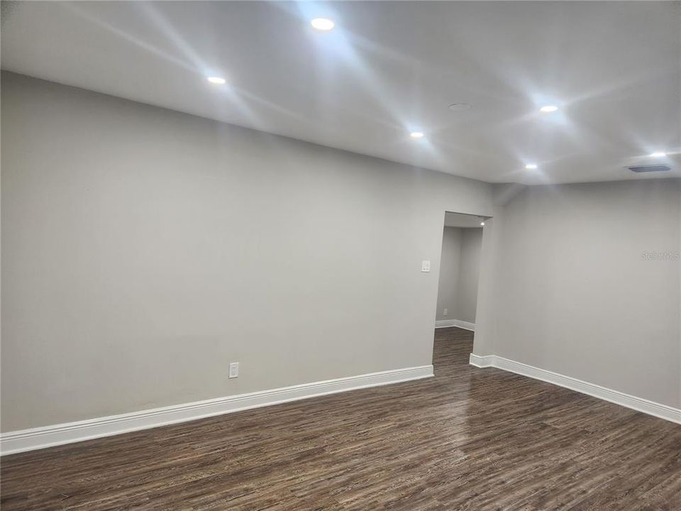 En Venta: $284,500 (3 camas, 1 baños, 1072 Pies cuadrados)