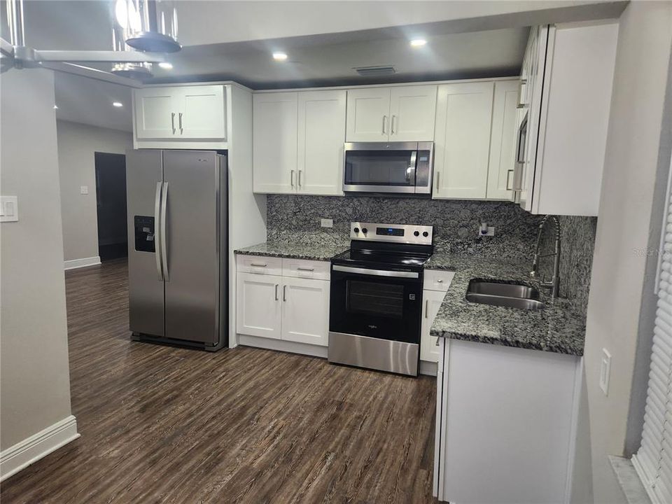 En Venta: $284,500 (3 camas, 1 baños, 1072 Pies cuadrados)