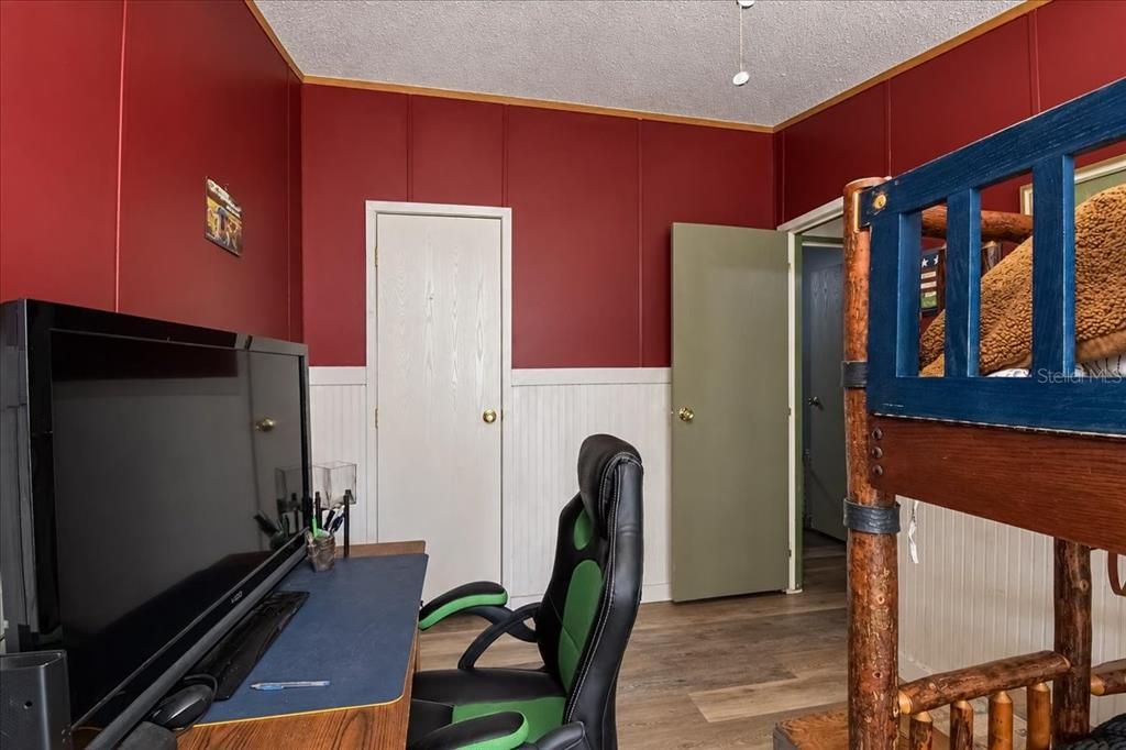На продажу: $339,900 (3 спален, 2 ванн, 1188 Квадратных фут)