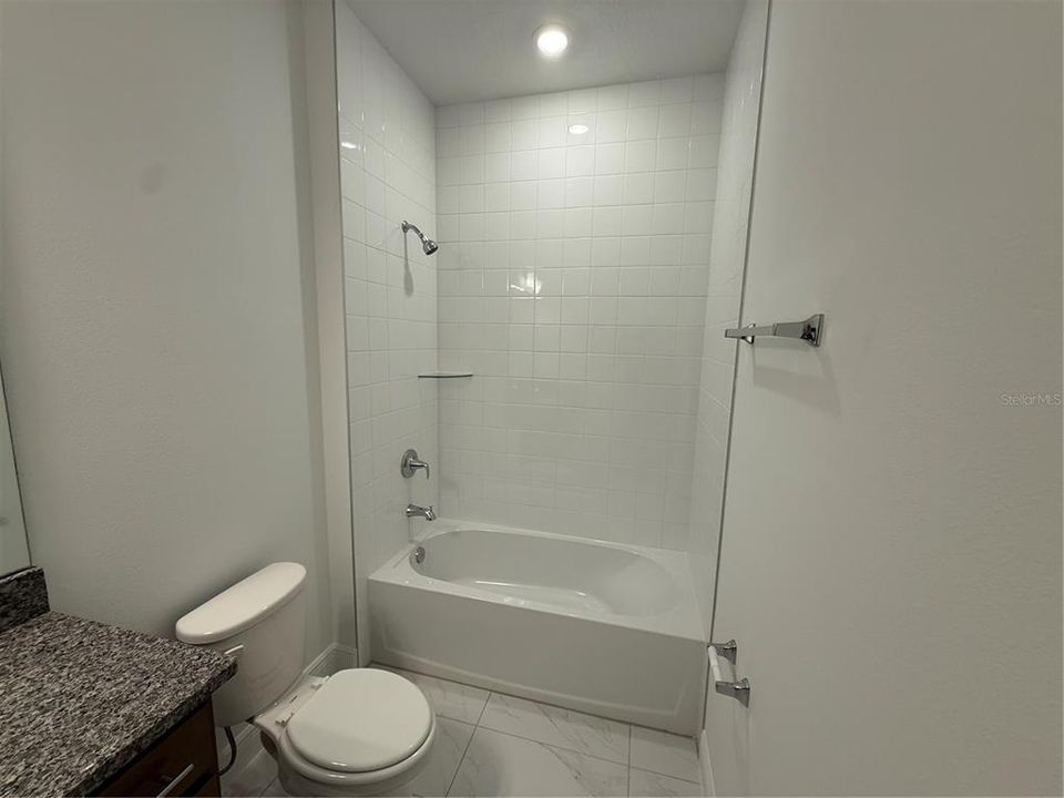 For Rent: $3,750 (5 beds, 3 baths, 3076 Square Feet)