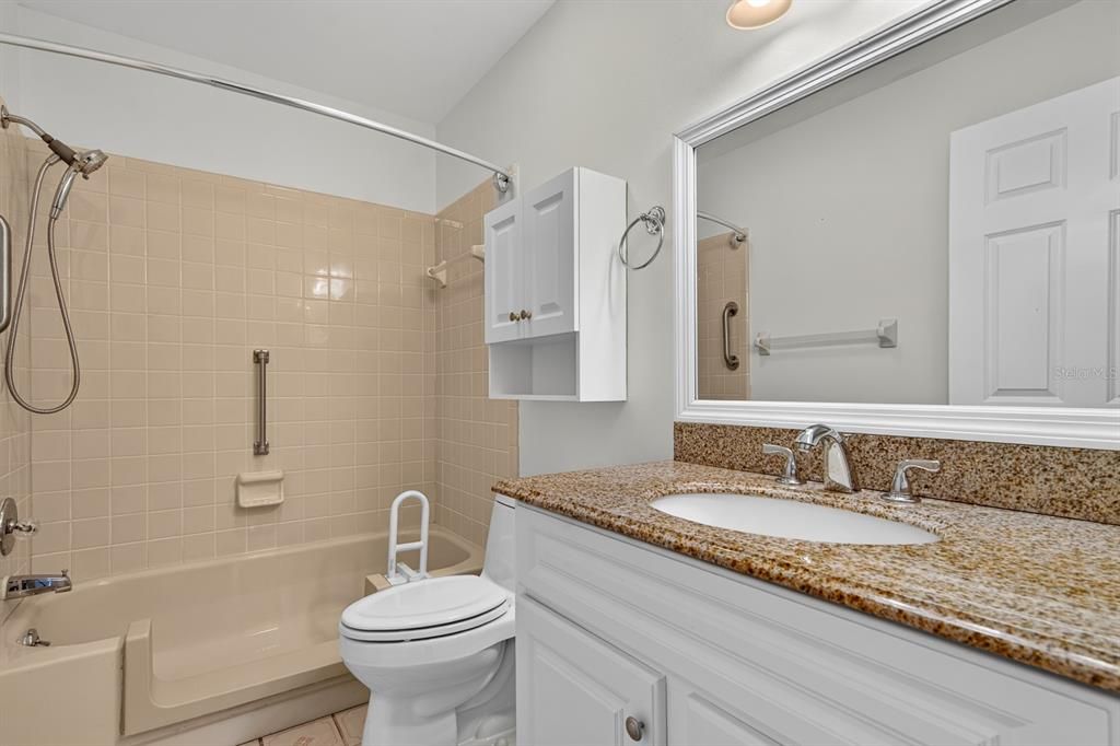 For Sale: $185,000 (2 beds, 2 baths, 1829 Square Feet)