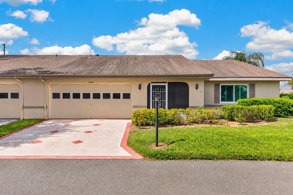For Sale: $185,000 (2 beds, 2 baths, 1829 Square Feet)
