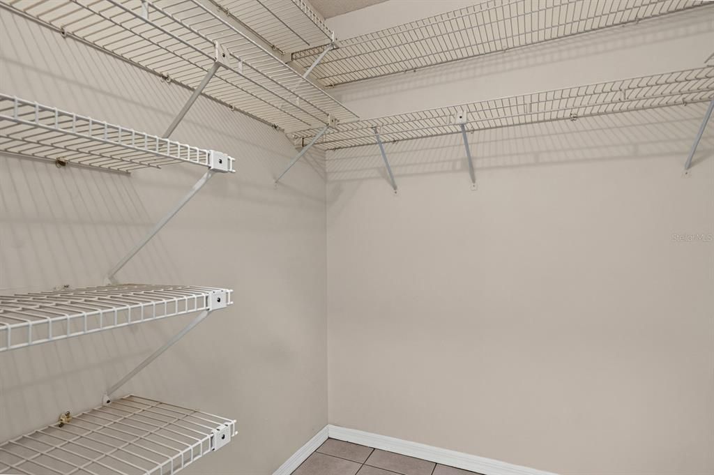 For Sale: $185,000 (2 beds, 2 baths, 1829 Square Feet)